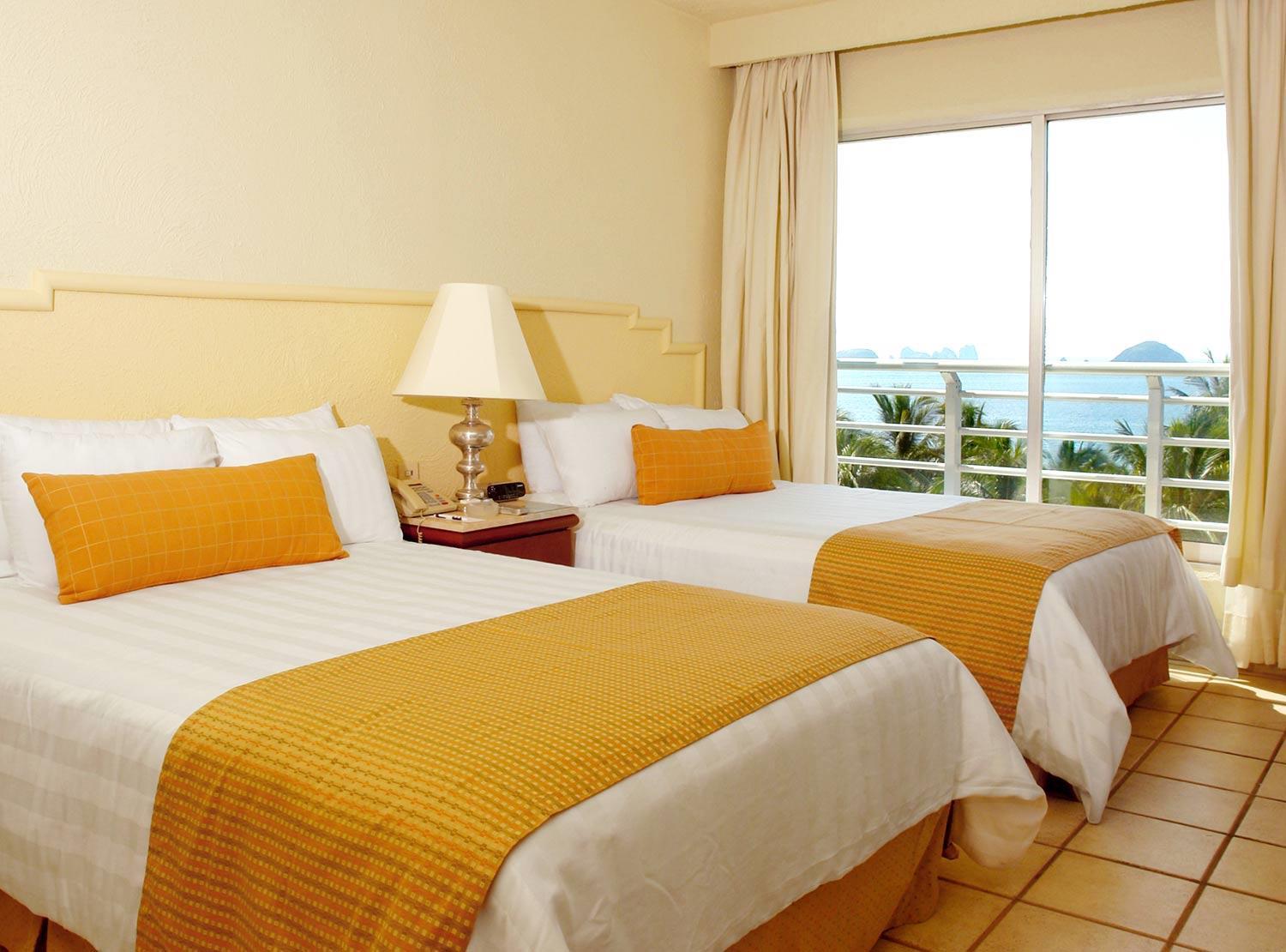 Hotel Emporio Ixtapa Ixtapa  Exteriér fotografie A typical hotel room