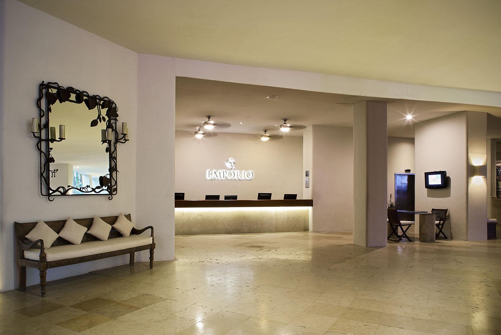Hotel Emporio Ixtapa Ixtapa  Exteriér fotografie Lobby